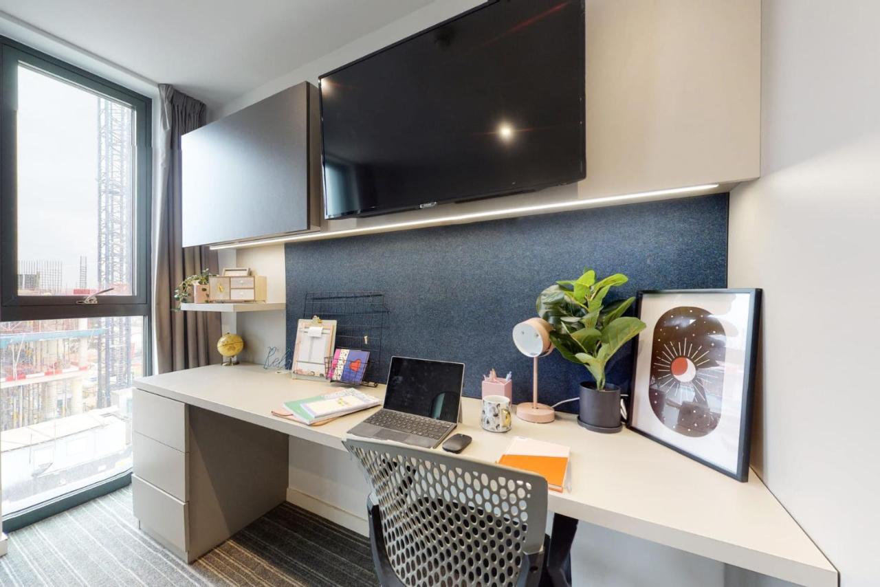 Chapter Ealing: Studio Apartments with Tube Station Access London Exterior photo